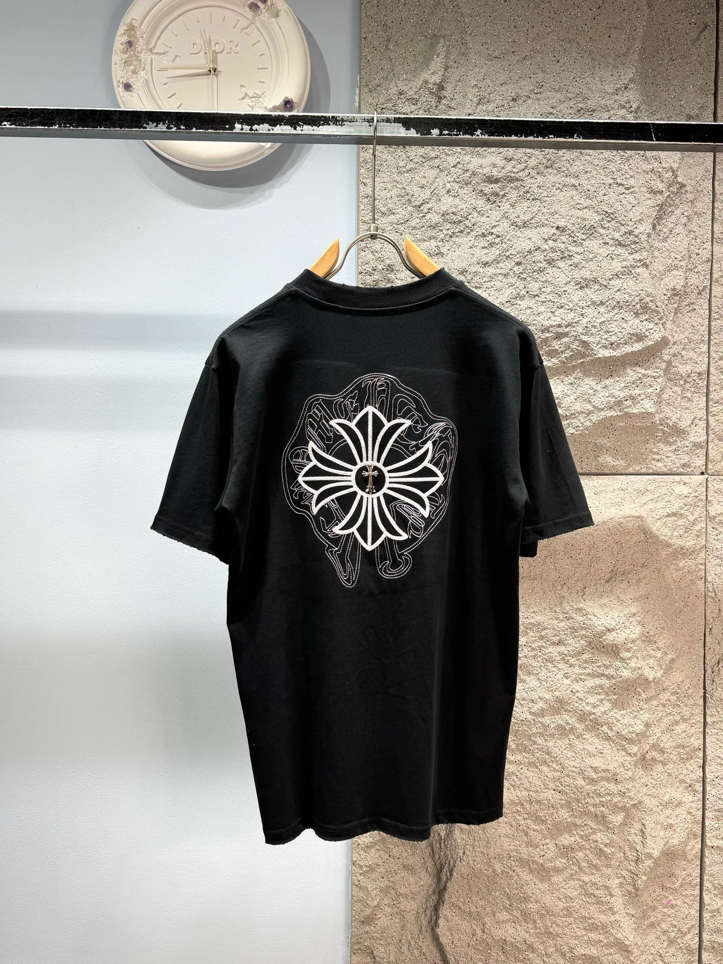 Chrome Hearts* ‼️ T ® 🖤 g ， ， ! + ， DNA ! ， ， ! ⚠️ ： ⚠️WJ 2852 Same Style 𝐂𝐎𝐋𝐎𝐔𝐑：White Black 𝐒𝐈𝐙𝐄：S-Xl